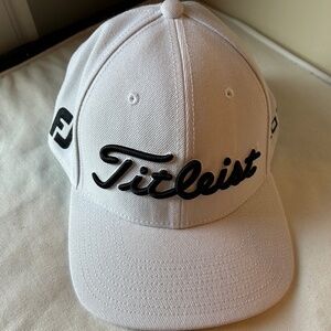 Used Titleist Pro V1 & Foot-Joy Golf Hat - White